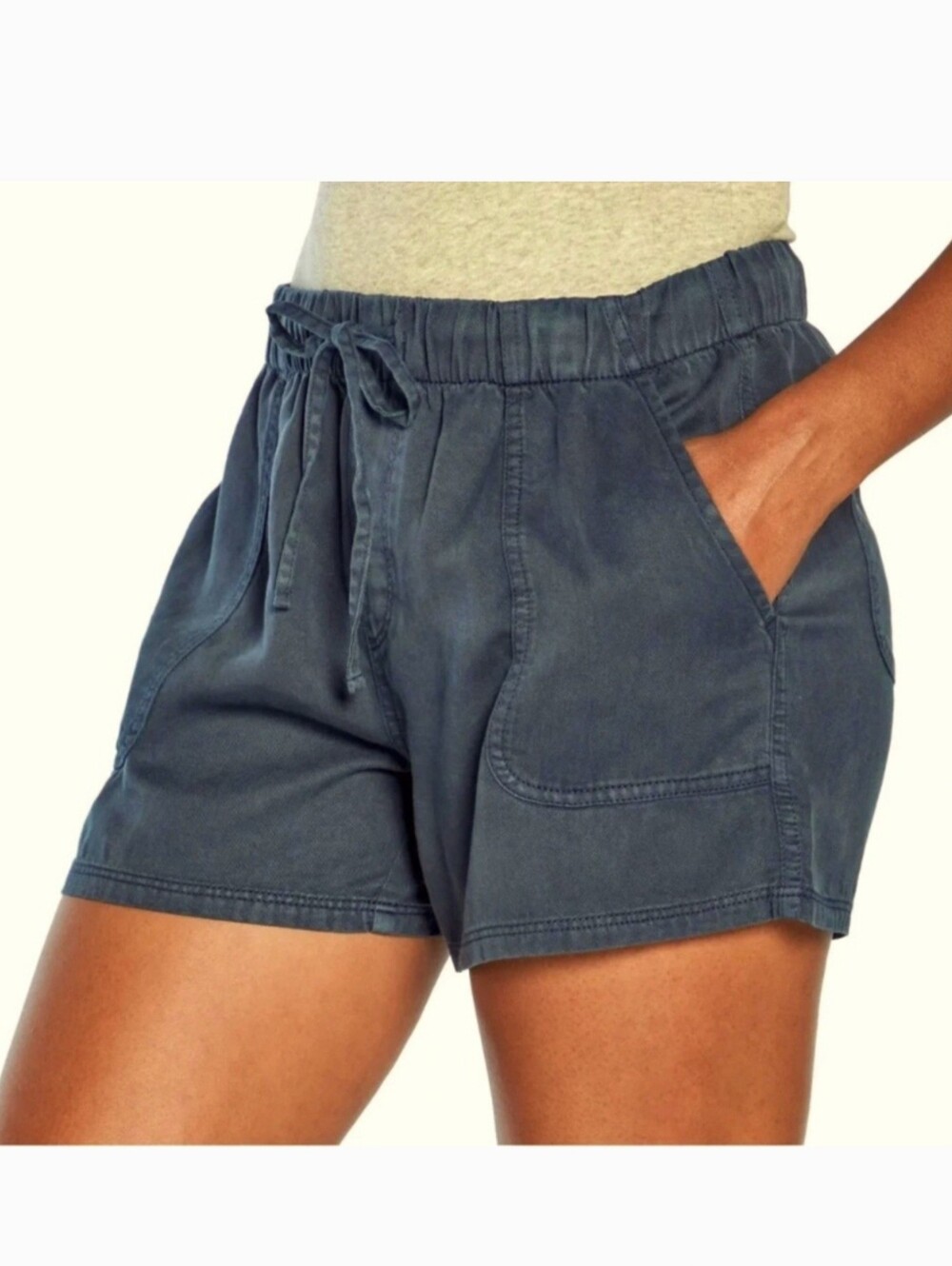 **NWT** Gap Ladies Tencel Short LARGE